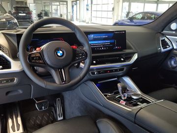 BMW XM - 7