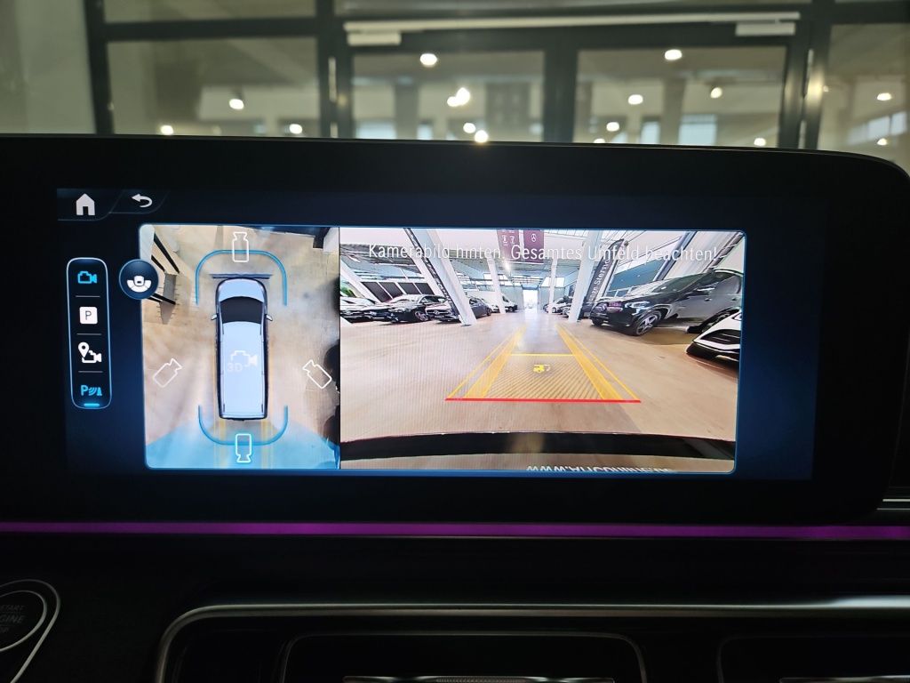 Fahrzeugabbildung Mercedes-Benz V 300 AVG extralang 8 Sitze STHZ AR ele.ST DISTR