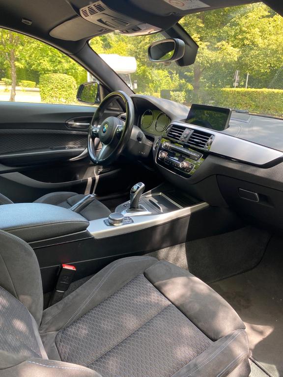 BMW 220