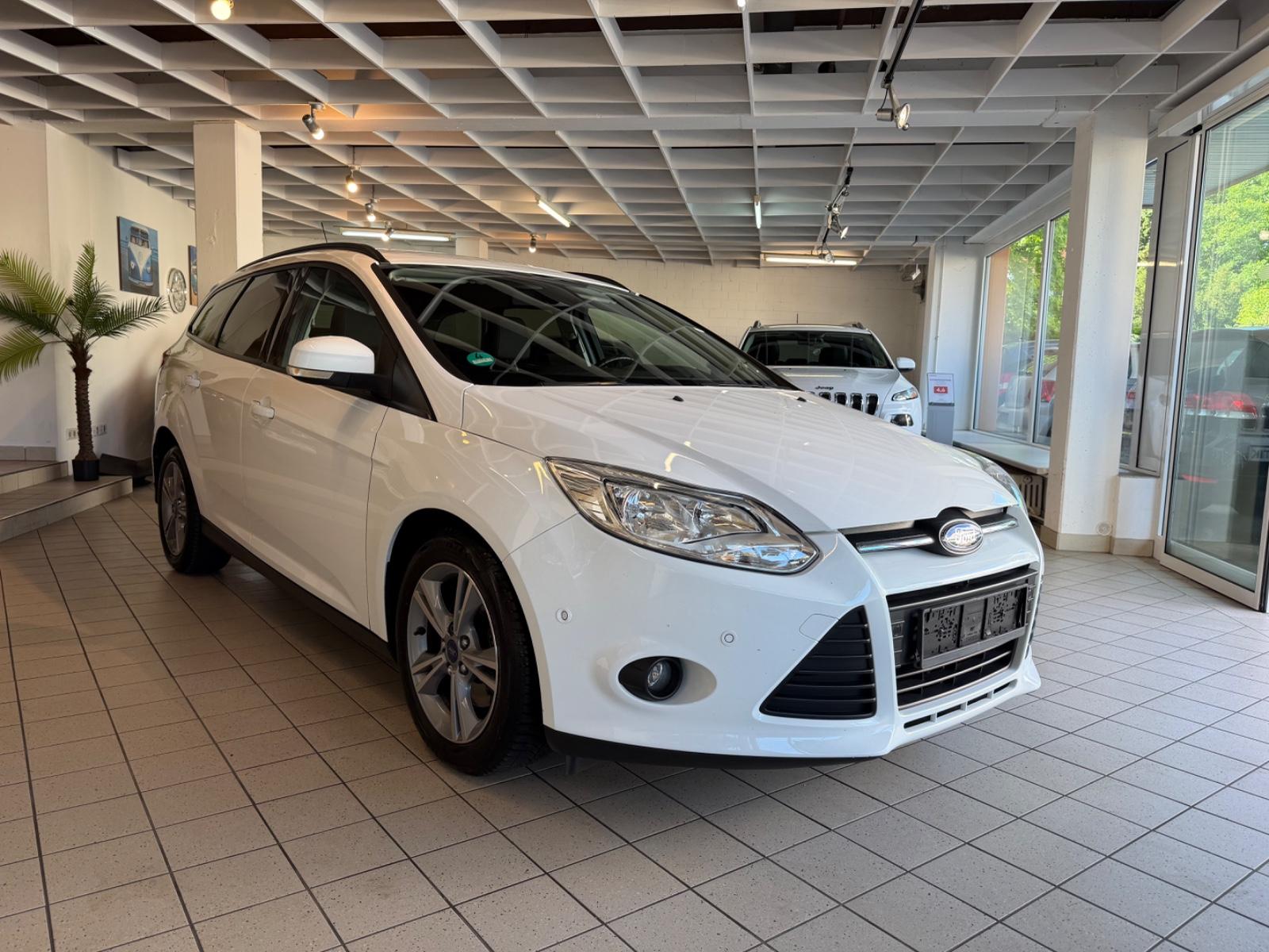 Ford Focus Turnier Sync Edition *AHK+Tüv&Au*