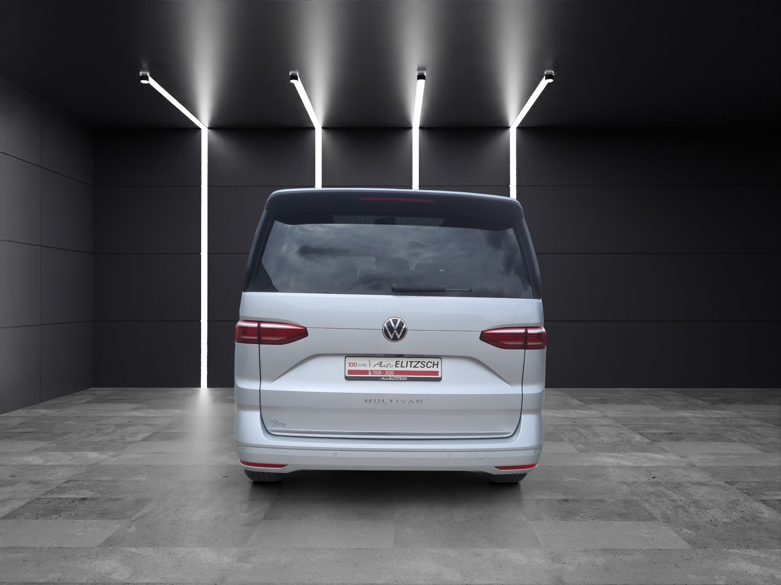 Fahrzeugabbildung Volkswagen T7 Multivan TSI DSG Style STH MATRIX ACC PANO NA