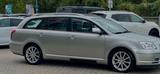Toyota Avensis behinderten gerecht - Toyota Avensis aus 2005: Kombi