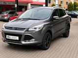 Ford Kuga Titanium. AHK. Kamera. 1 Hand. Scheckheft - gebrauchte Ford Kuga aus dem Jahr 2013