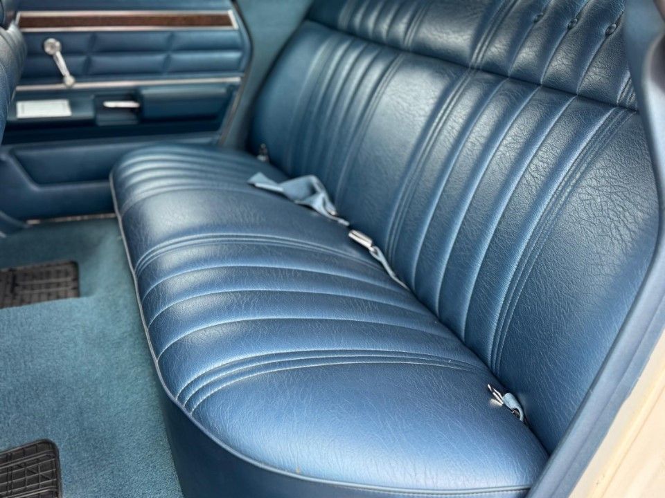 Fahrzeugabbildung Ford Mercury Marquis in unglaublich gutem Zustand