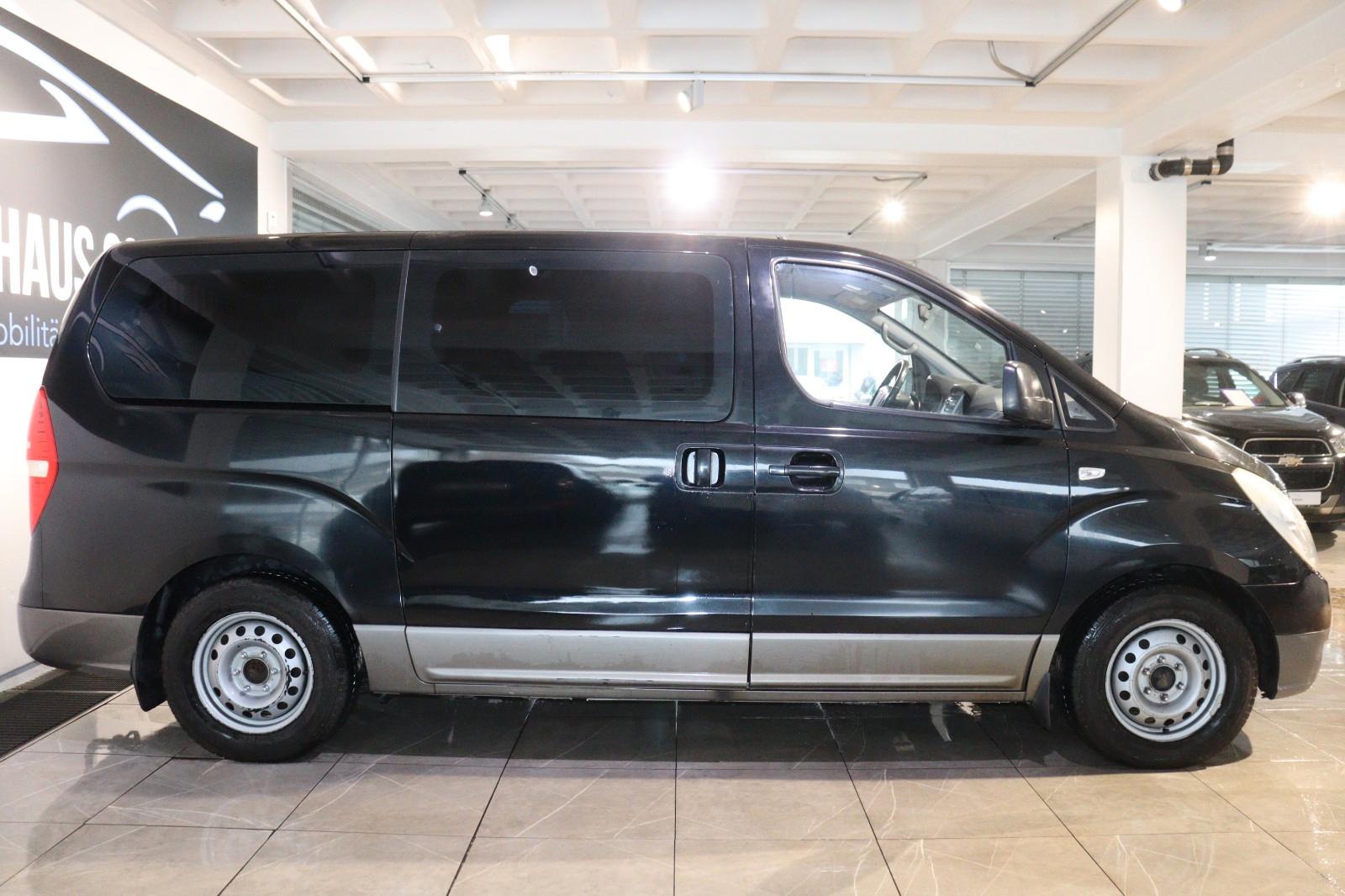 Hyundai H-1 Travel *8-Sitzer*Klima*PDC*AHK 2,3t