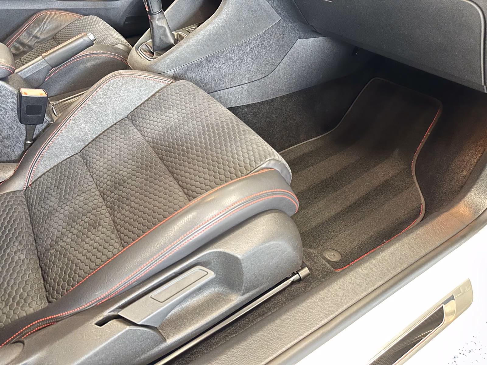 Volkswagen Golf VI GTI Edition 35|1.HD|F-Town|Navi|S.heft|