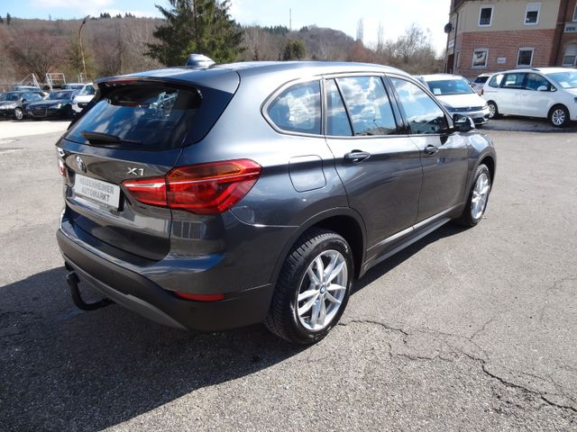 Fahrzeugabbildung BMW X1 sDrive 18 i Advantage/1.Hd/Pano/AHK/Kam/Navi/