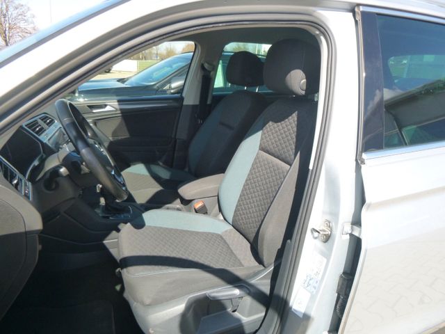Fahrzeugabbildung Volkswagen Tiguan IQ.DRIVE 2,0 TDI >AUT/NAV/KAM/SHZ/PDC<