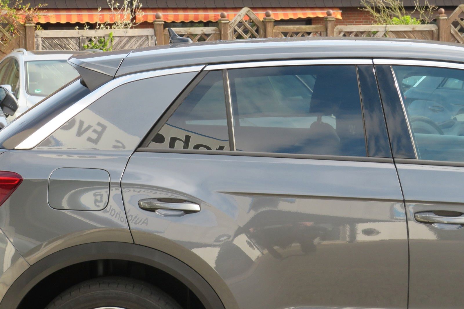 Fahrzeugabbildung Volkswagen T-Roc SPORT/R-LINE ACC KAMERA SITZH. 18`NAVI 1H