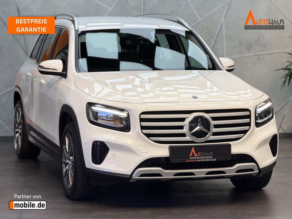 Image of Mercedes-Benz GLB 220