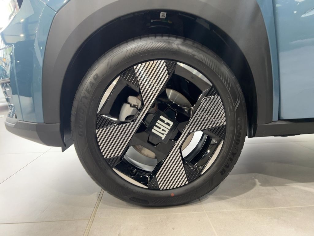 Fahrzeugabbildung Fiat Grande Panda Business Edition Hybrid, Navi, PDC,