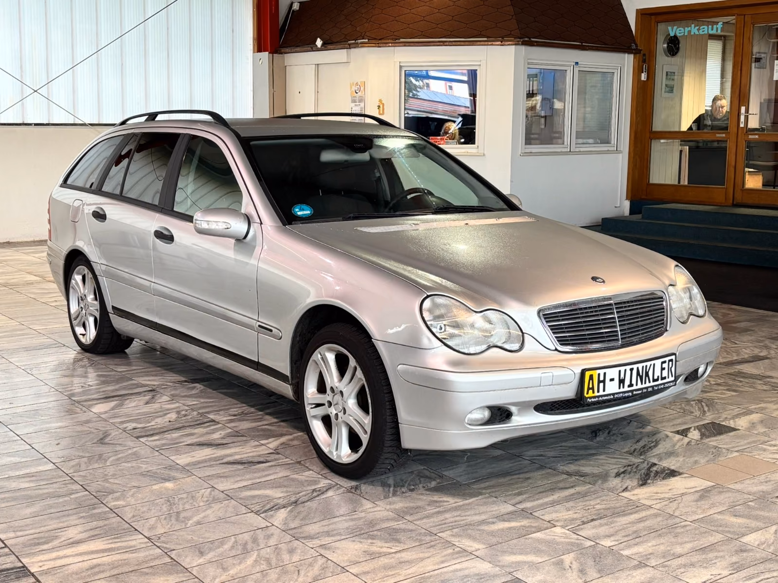 Mercedes-Benz C180 2004 — photo 7