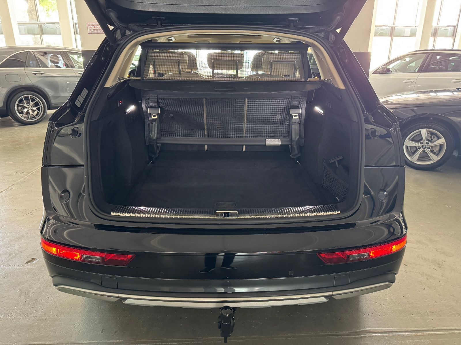 Fahrzeugabbildung Audi Q5 TDI 4X4 ADVANCED SPORT PANO MATRIX B&0 VOLL
