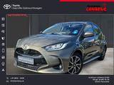 Toyota Yaris 1.5 VVT-iE Club *ALLWETTERREIFEN*METALLIC* - mit Benzin-Antrieb: Gold, Metallic