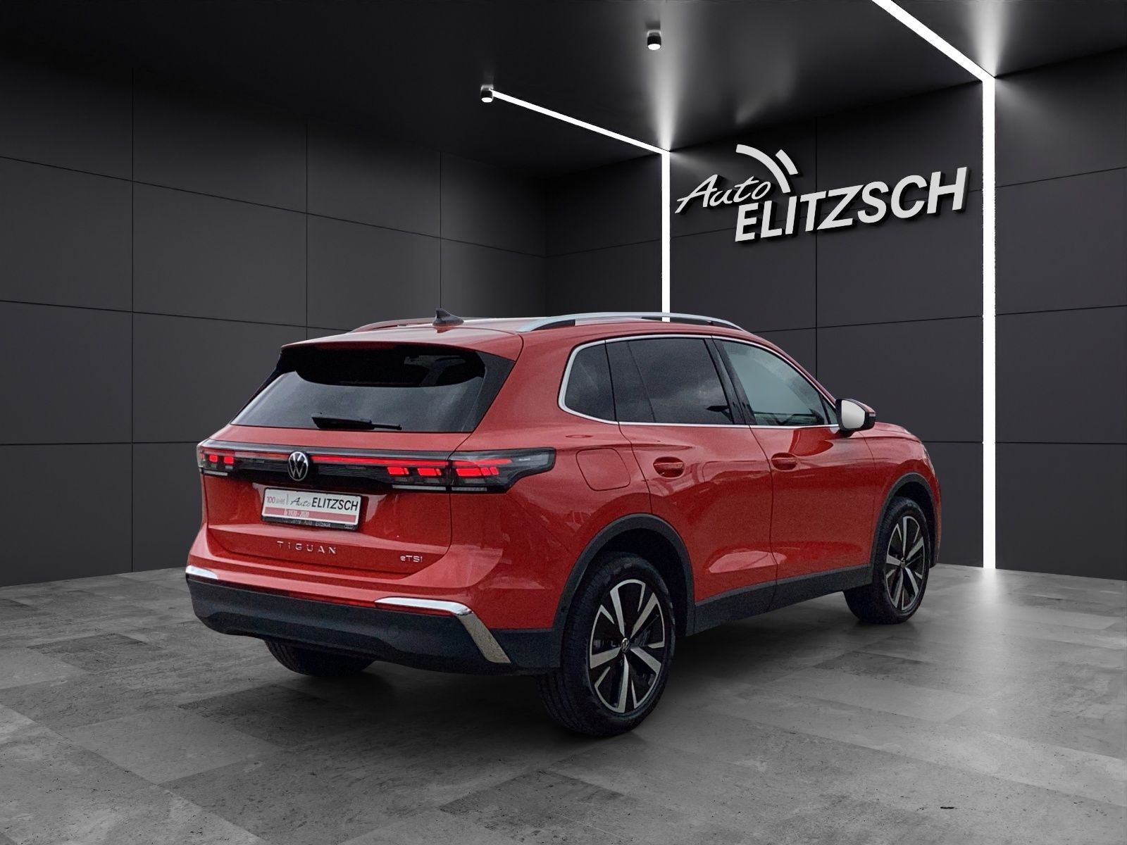 Fahrzeugabbildung Volkswagen Tiguan Elegance TDI DSG 4M IQ.Light ACC STHZ SHZ