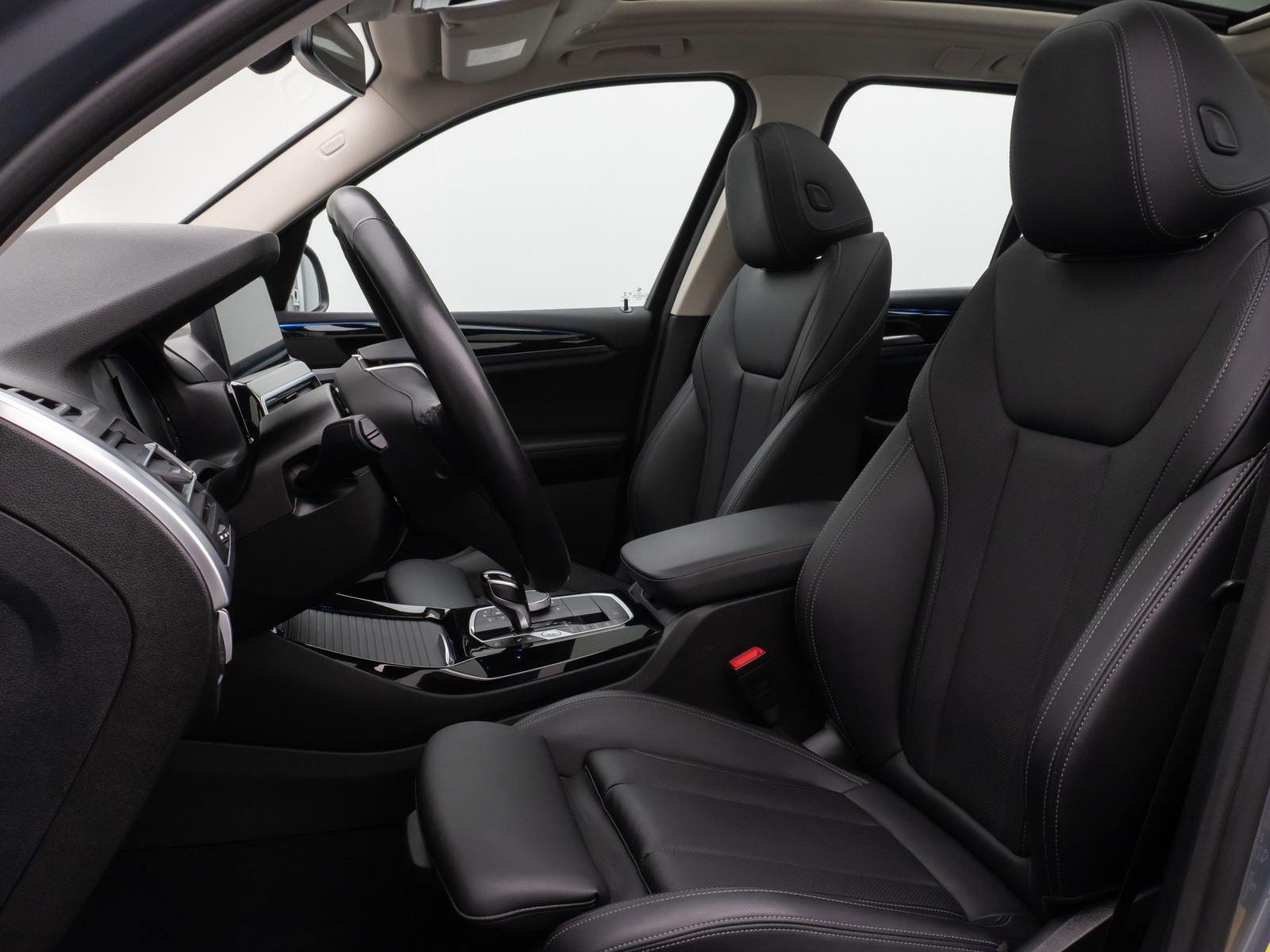 Fahrzeugabbildung BMW X3 xD30e Panorama Kamera DAB HiFi Lenkrhz Sport