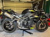 Triumph Speed Triple RS 1050 - SPEED TRIPLE