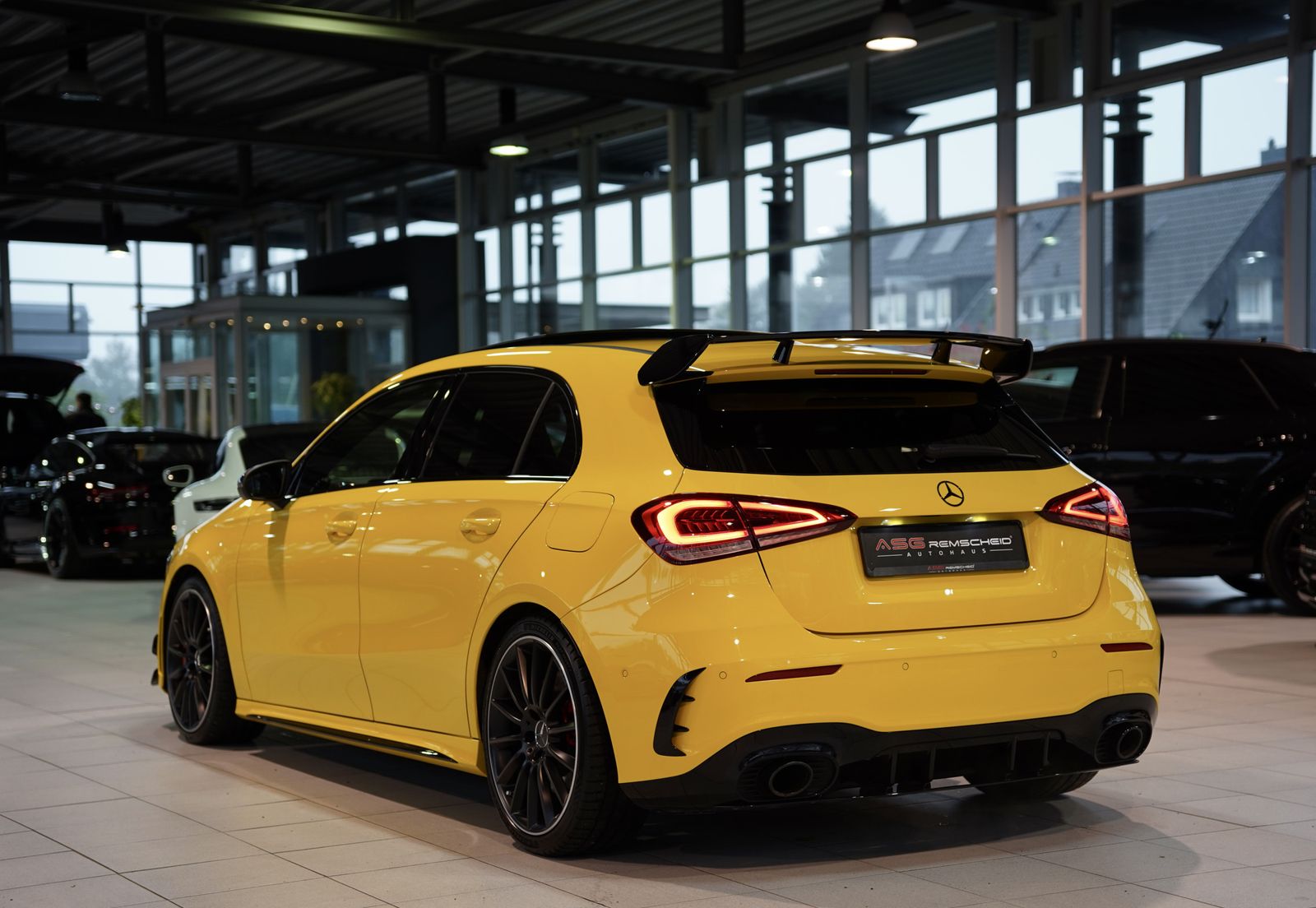 Mercedes Benz A 35 Amg Mercedes Benz A 35 Amg
