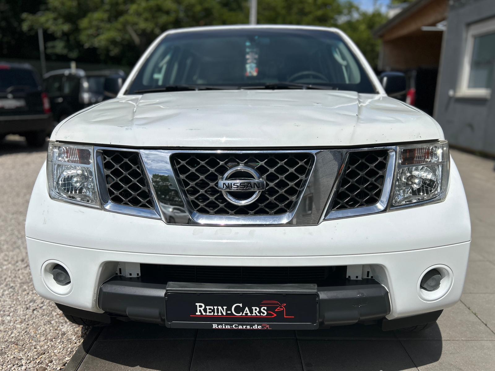 Nissan Pathfinder XE Plus 2.5 dCi 171 ch BVM 4x4 / 7 places / Attelage 3 t / Sièges chauffants / Climatisation auto