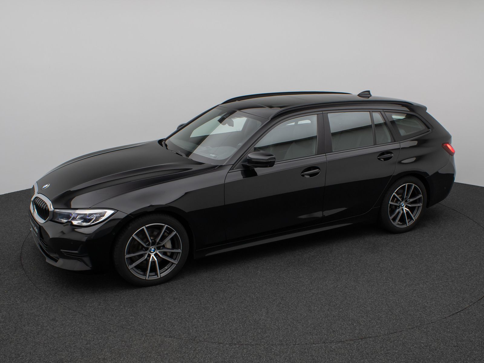 Fahrzeugabbildung BMW 330i Panorama Laser 360°HUD HiFi Komfort Sport