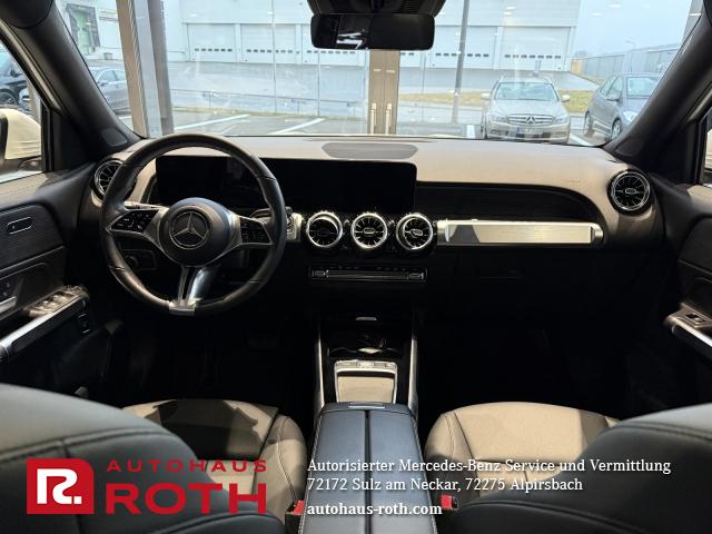 Mercedes-Benz GLB 220