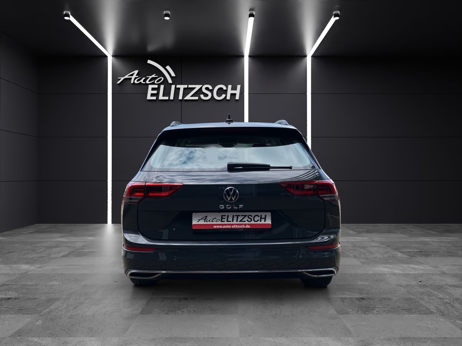 Fahrzeugabbildung Volkswagen Golf VIII Variant TSI Style LED ACC App-Connect