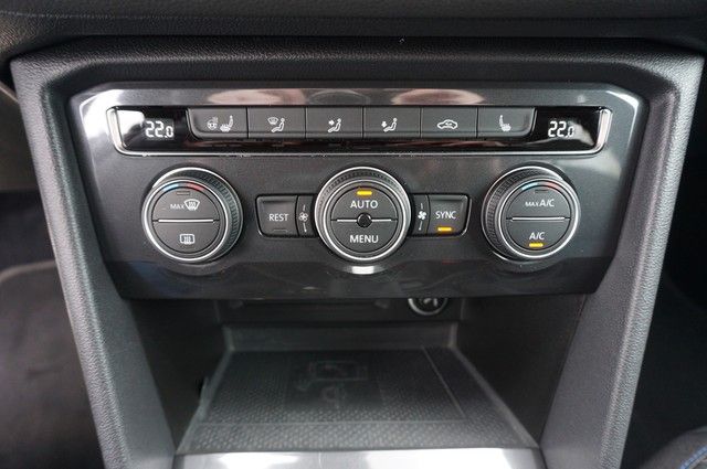 Fahrzeugabbildung Volkswagen Tiguan Allspace TDI DSG United 4M 7-Si LED AHK N