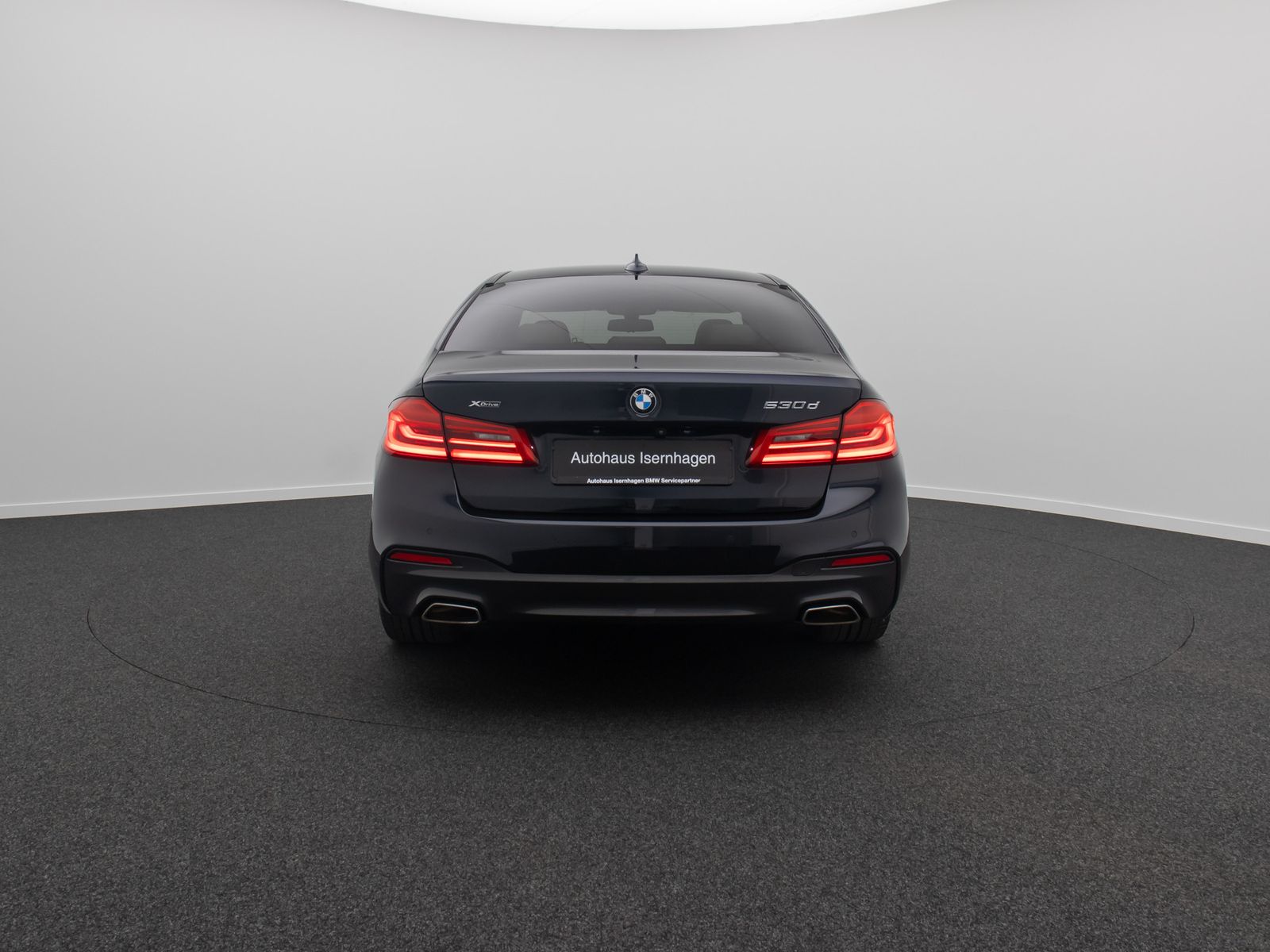 Fahrzeugabbildung BMW 530d xD M Sport 360°Komfort ACC HUD DisplKey H/K