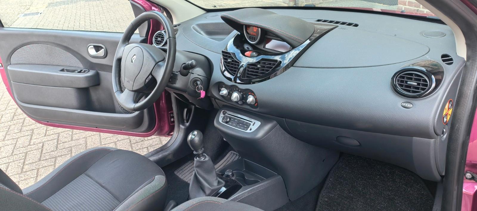 Renault Twingo Pano/Schiebedach/Zahnriemen+Wp neu