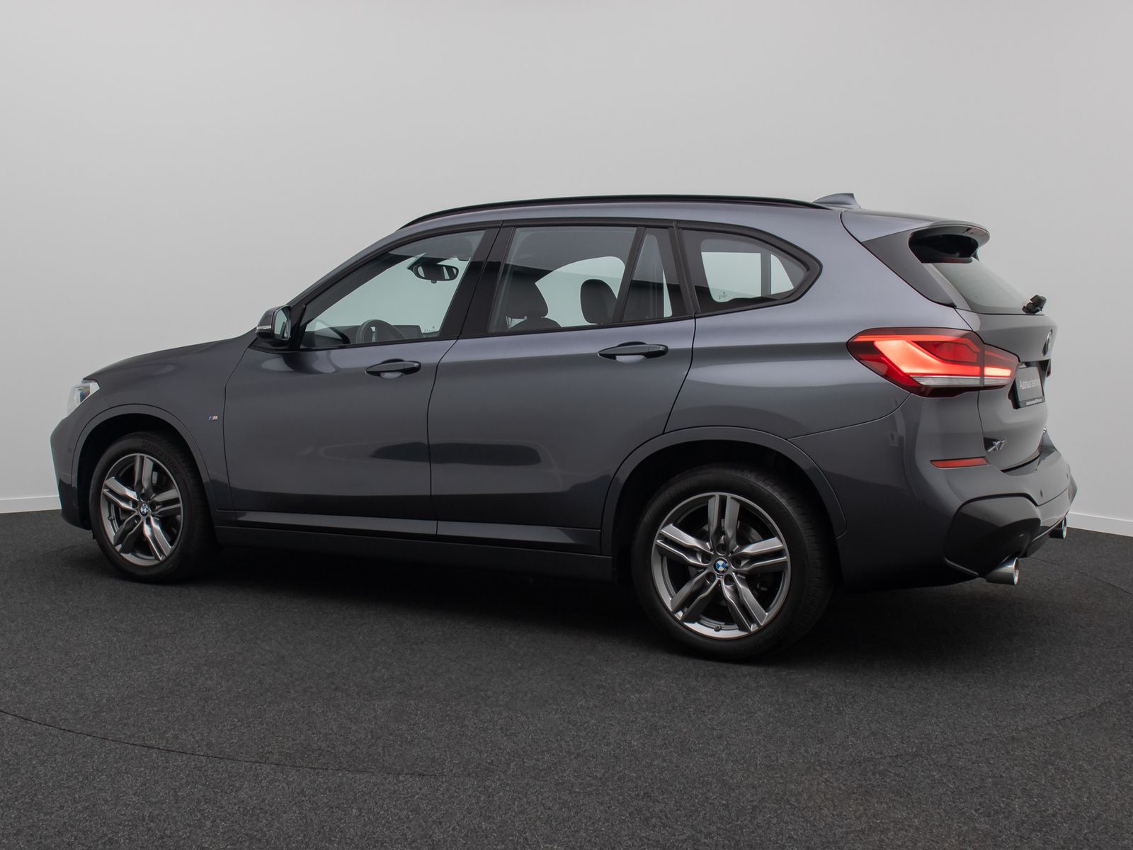 Fahrzeugabbildung BMW X1 sD20d M Sport NaviPlu HUD DAB Alarm Leder 18"