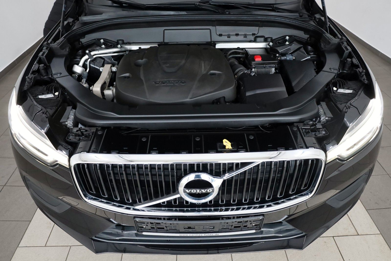 Fahrzeugabbildung Volvo XC60 D4 Momentum Pro,Leder,Navi,LED,SH