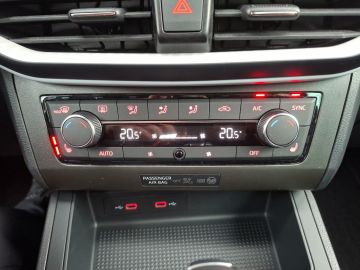 Seat Ibiza Style 1.0 TSI °LED°SHZ°PDC°AppleCarplay°