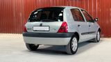 Renault Clio Initiale 1.6 Automatik Summertime - Renault Clio Gebrauchtwagen in Hamburg