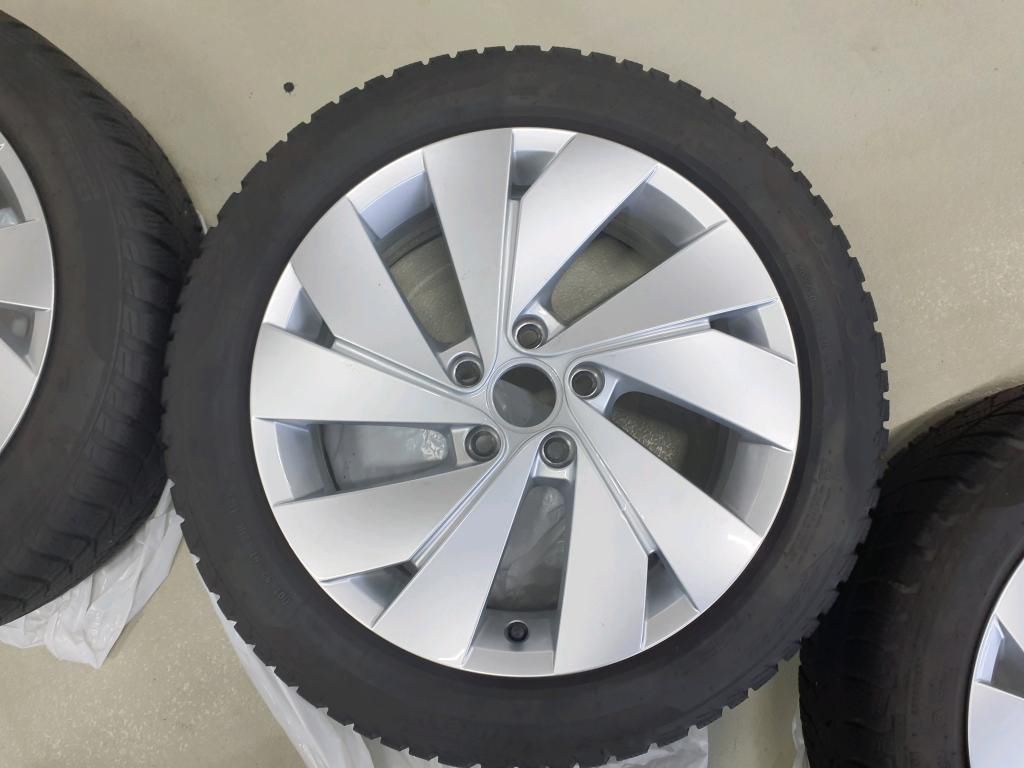 Volkswagen Golf GTI 2.0 TSI DSG PDC*Klima*NAV