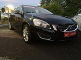 Volvo V60 D5 *AUTOMATIK*LEDER*SSD* - gebrauchte Volvo V60 aus dem Jahr 2011
