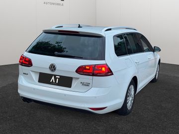 Volkswagen Golf - 5