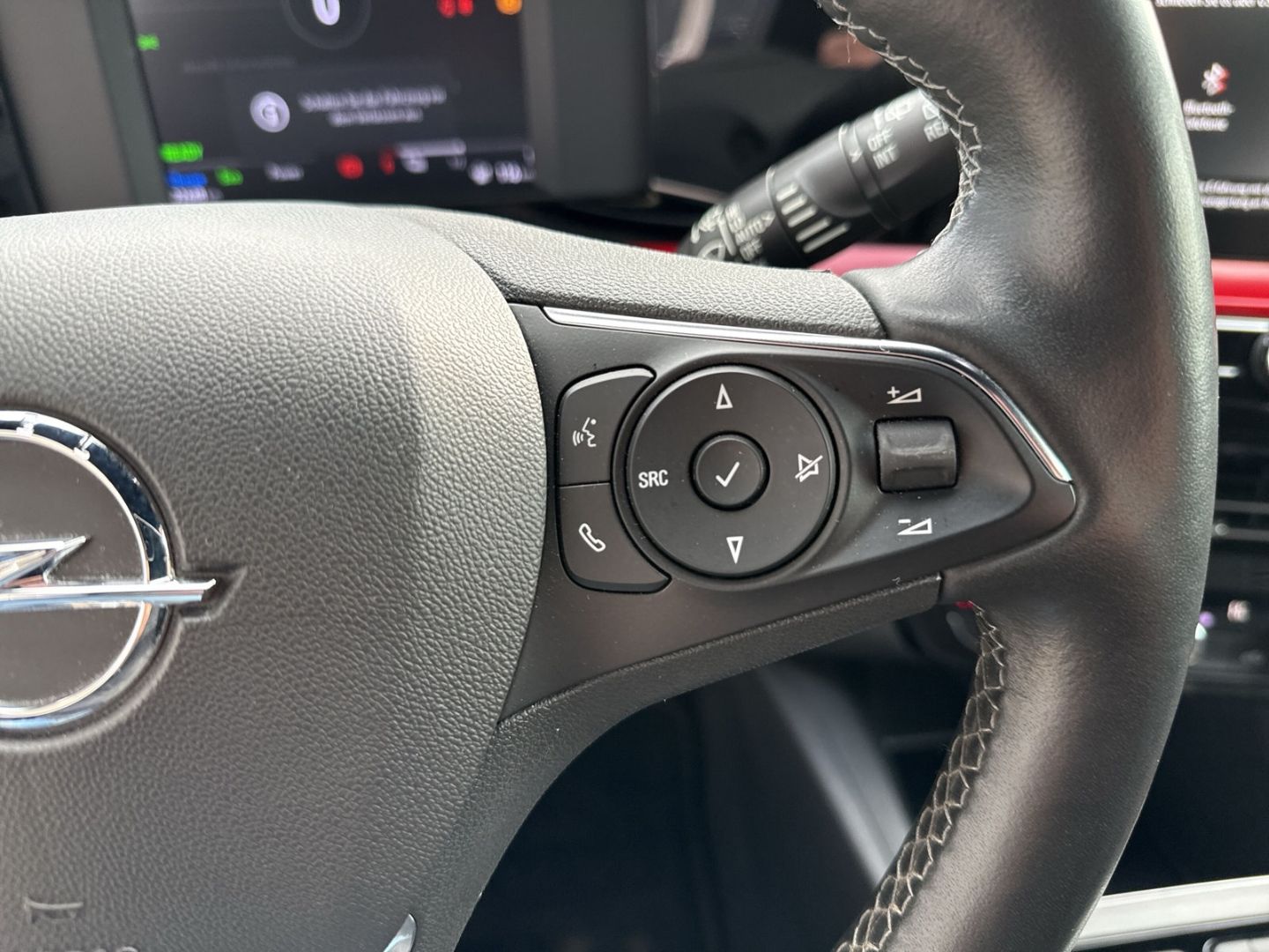 Fahrzeugabbildung Opel Mokka e GS Line Digitales Cockpit LED Apple CarP