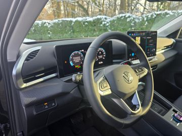 Volkswagen T-Roc - 8