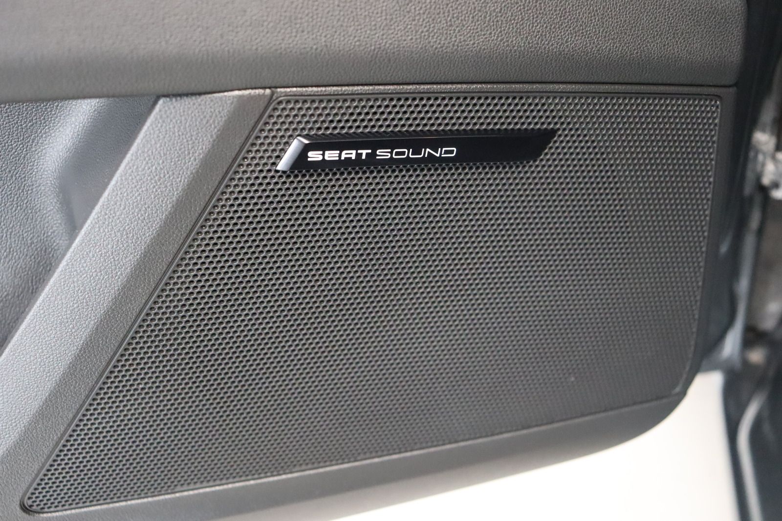 Fahrzeugabbildung SEAT Leon ST Stylance * Navi * Sitzhzg. * RFK