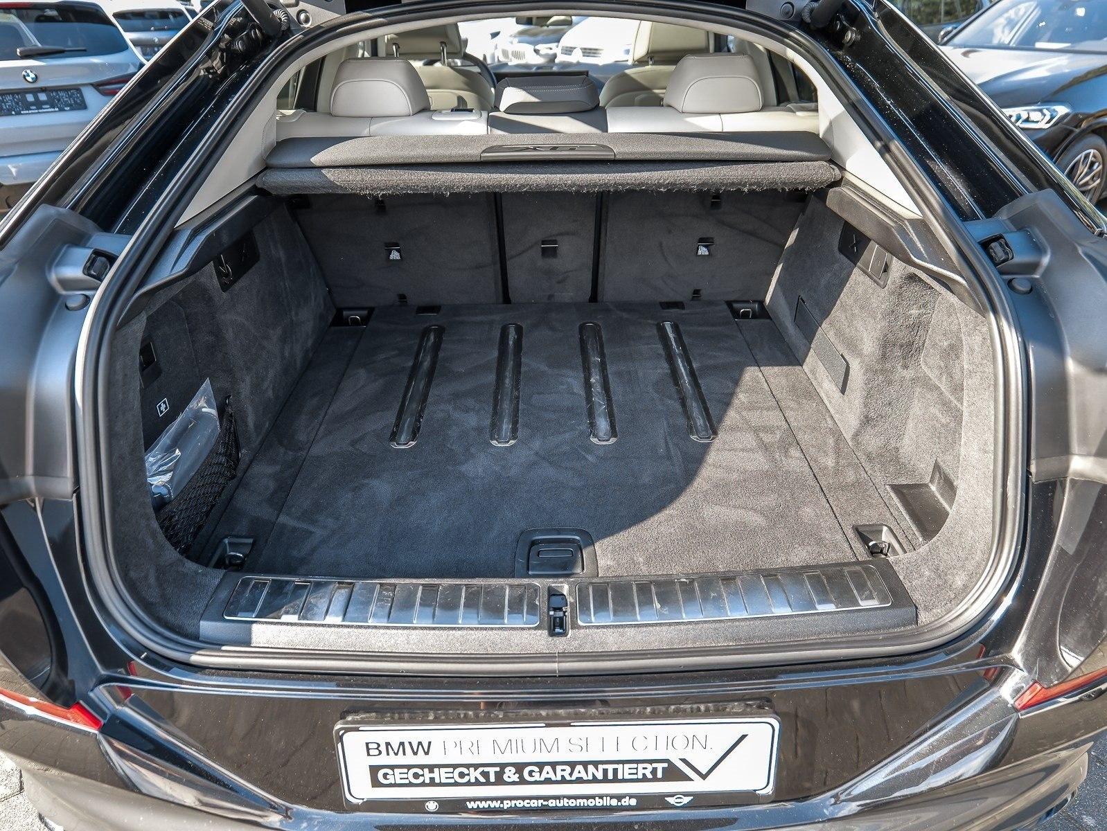 BMW X6 M60i xDrive PANO ACC RFK NAVI LED LM
