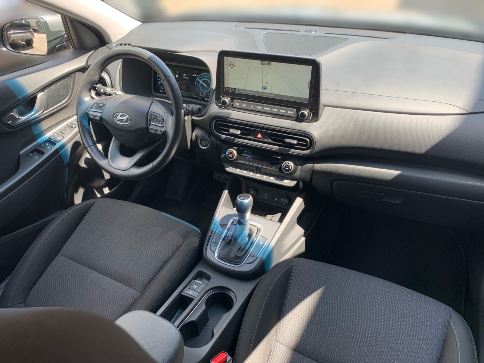 Fahrzeugabbildung Hyundai KONA 1.6 GDI Trend Hybrid Navi
