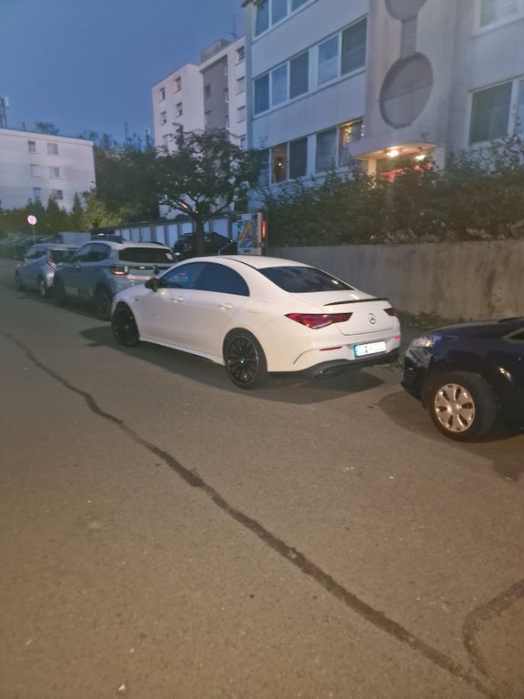 Image of Mercedes-Benz CLA 180