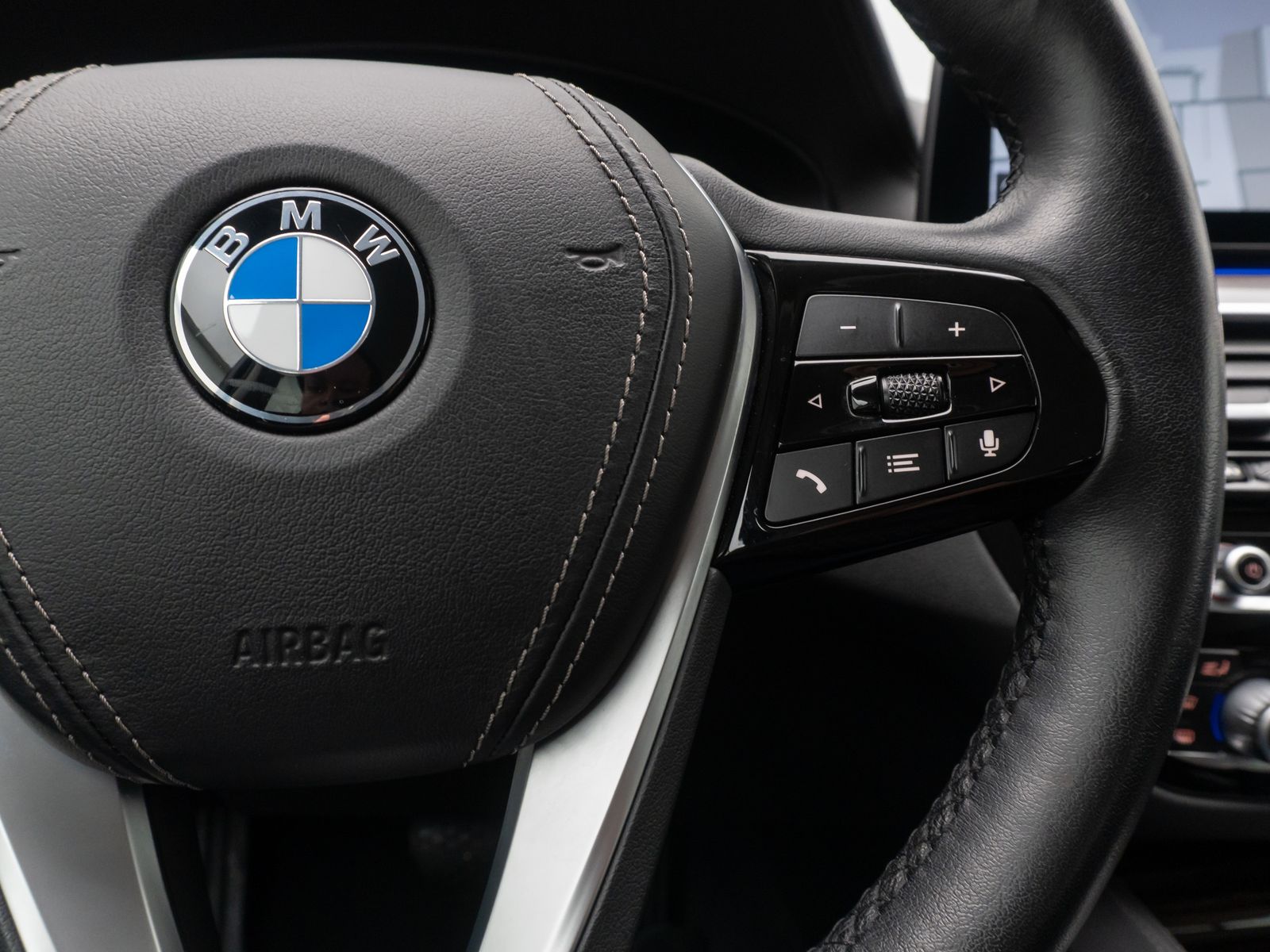 Fahrzeugabbildung BMW 520d Luxury Line Alarm DAB Kamera Memory Leder