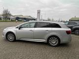 Toyota Avensis 2,0 D-4D, Touring Sports - Toyota Avensis mit Diesel-Antrieb: Kombi