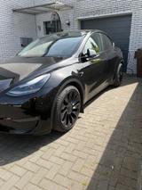 Tesla Model Y Performance Dual Motor AWD Performance - Tesla Model Y in Düsseldorf