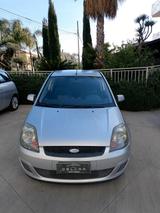 Ford Fiesta 1.4 TDCi 3p. Ghia - Ford Fiesta aus 2008 mit Diesel-Antrieb