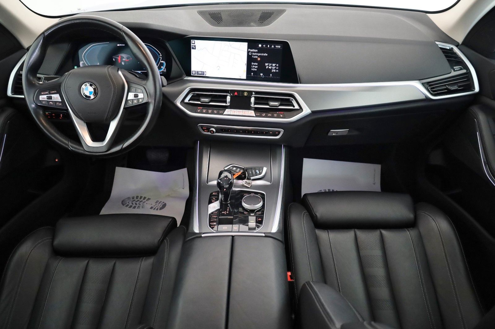 Fahrzeugabbildung BMW X5 xDrive 45e Leder,Navi,LED,SH,Panorama,Parkass