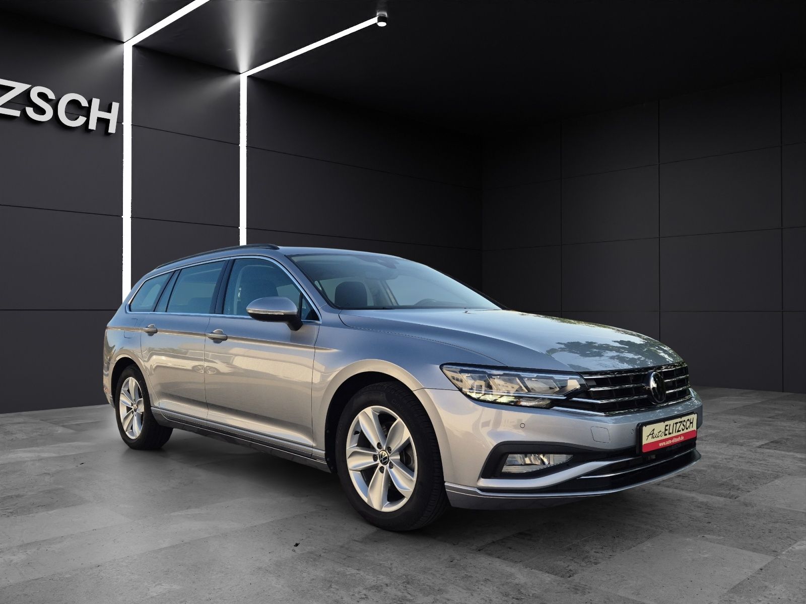 Fahrzeugabbildung Volkswagen Passat Variant TDI Business DSG 4M LED AHK Navi