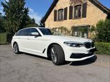 BMW 530d xDrive Touring AHK Panorama - BMW 530: Teilleder, Scheckheftgepflegt
