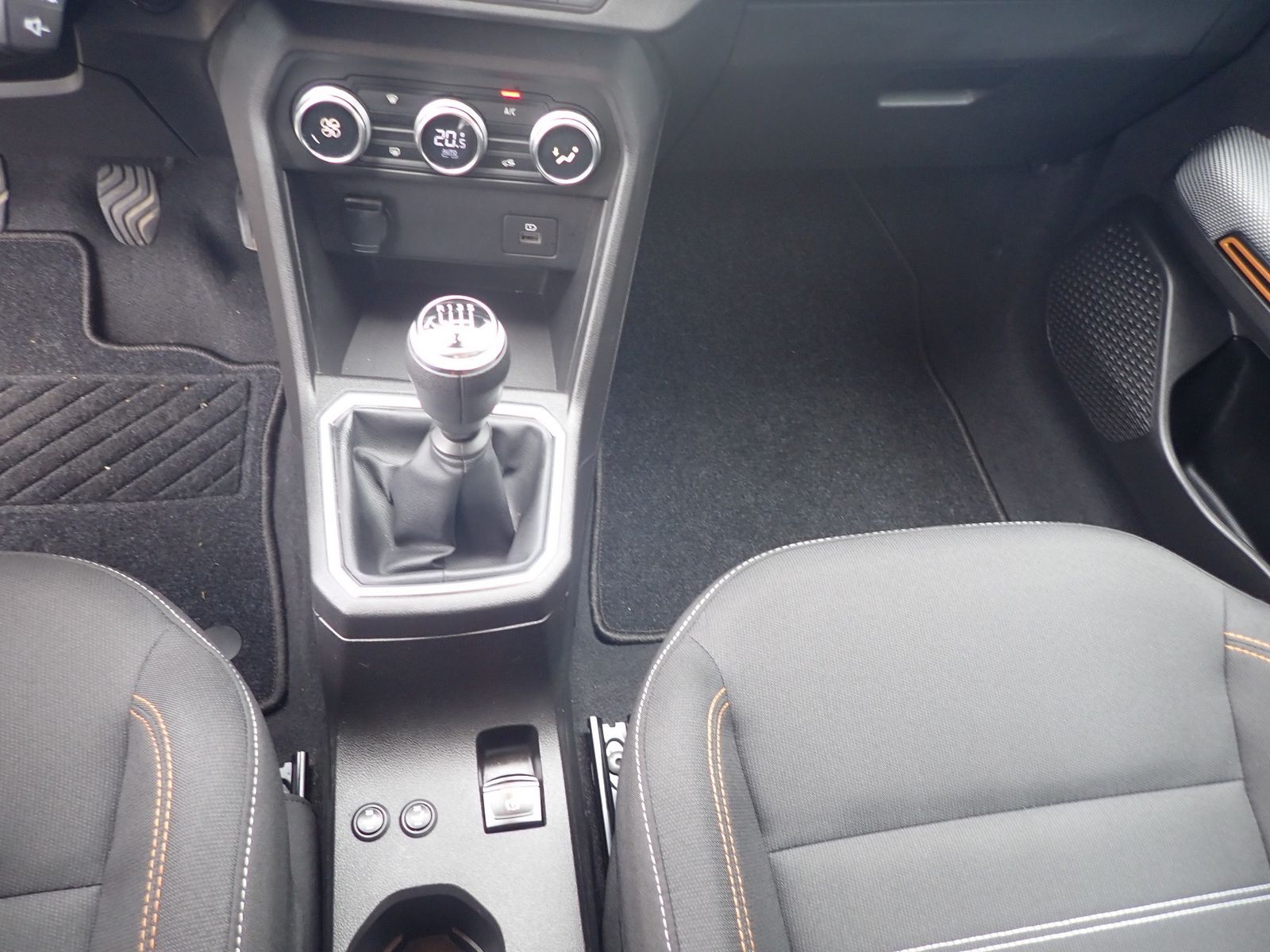Fahrzeugabbildung Dacia Sandero Stepway Comfort TCe 100 ECO-G